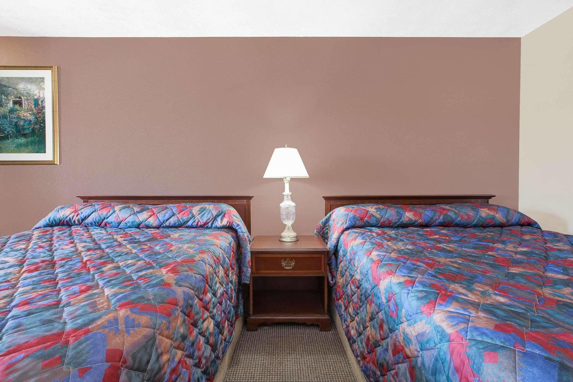 Imperial Inn Grand Blanc Esterno foto