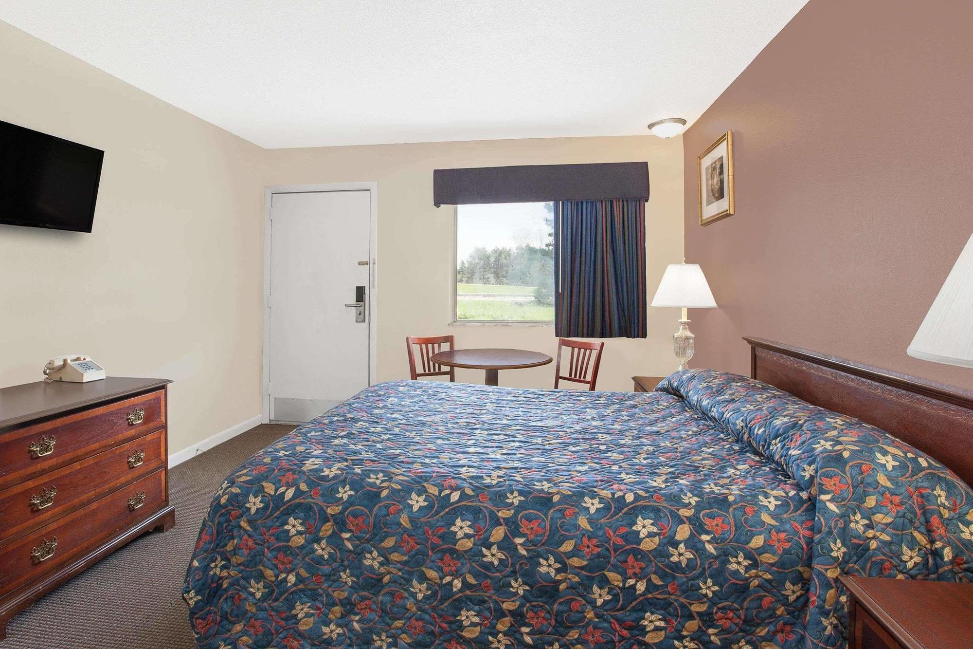 Imperial Inn Grand Blanc Esterno foto